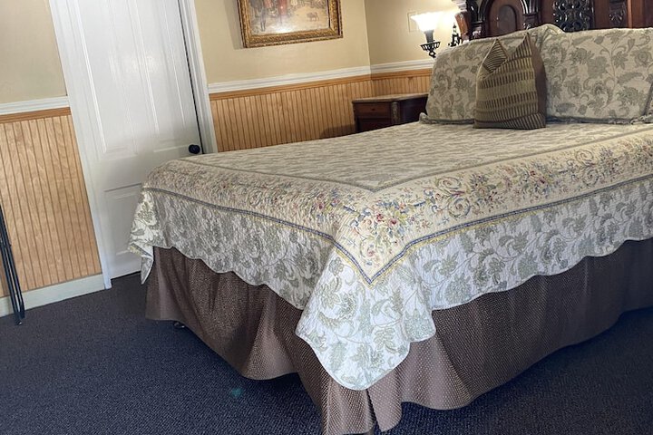 Gunn House Hotel