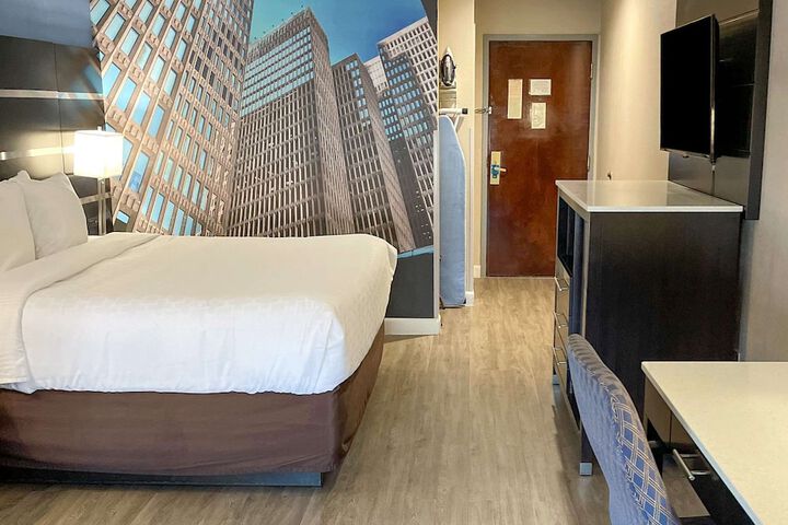 Room 54 of 67