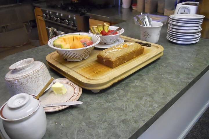 Dining 54 of 60