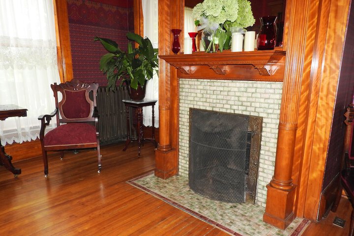 Champaign Garden Inn