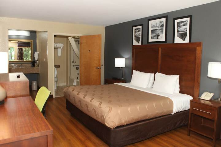 Room 26 of 50