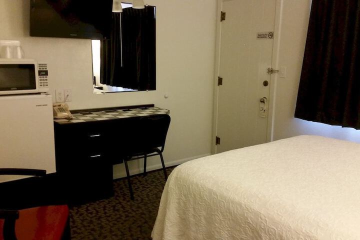 Room 34 of 55