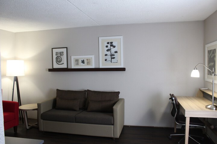 Room 29 of 36