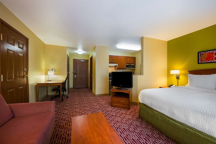 Room 27 of 53