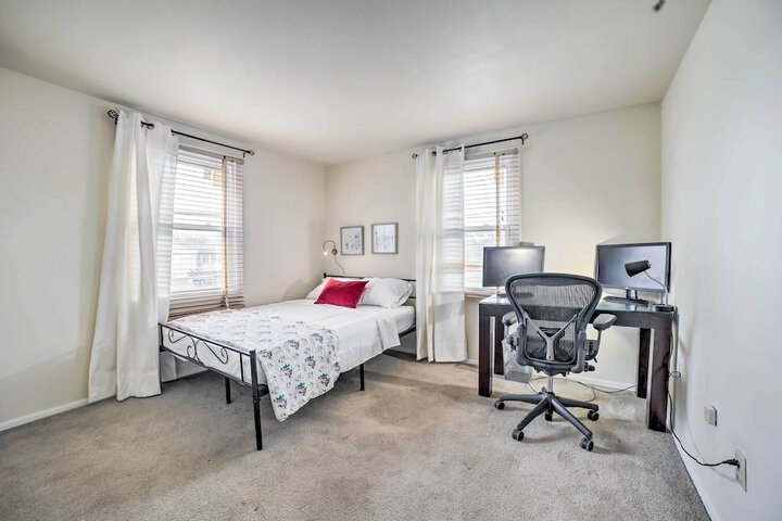 Charming Vacation Rental: 15 Mi to Pittsburgh