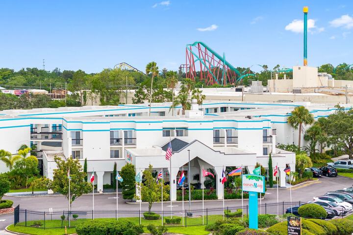 OASIS BAY SUITES Tampa, Busch Gardens, USF