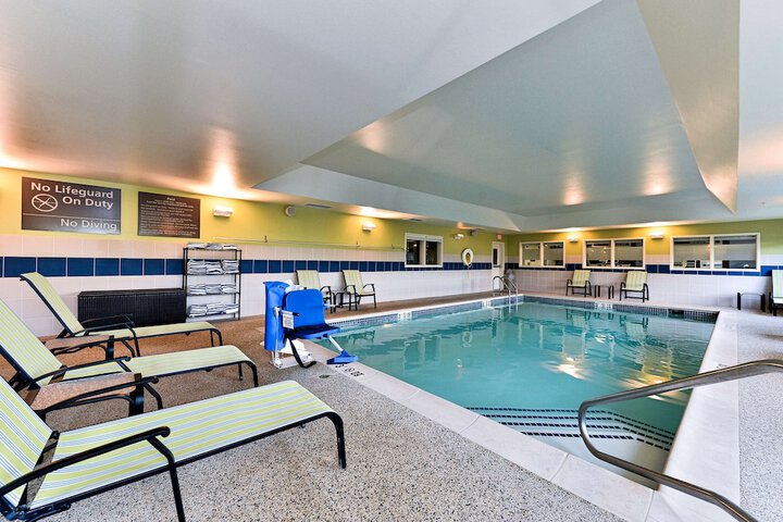 Pool 2 of 27