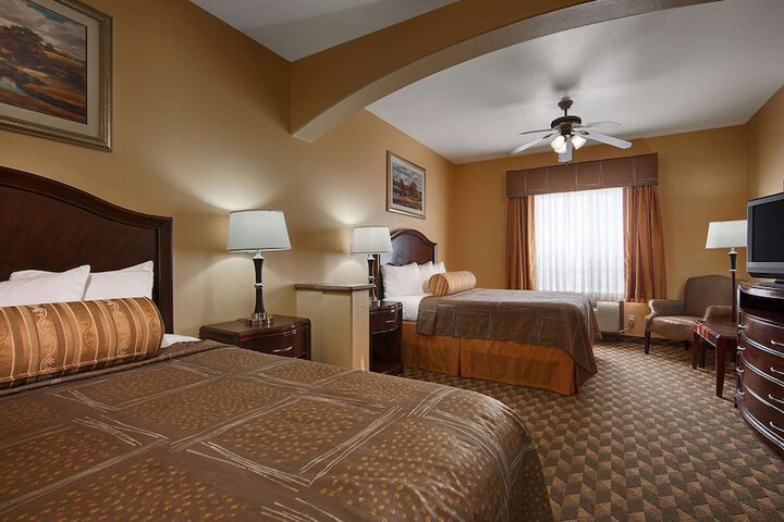 Room 12 of 17