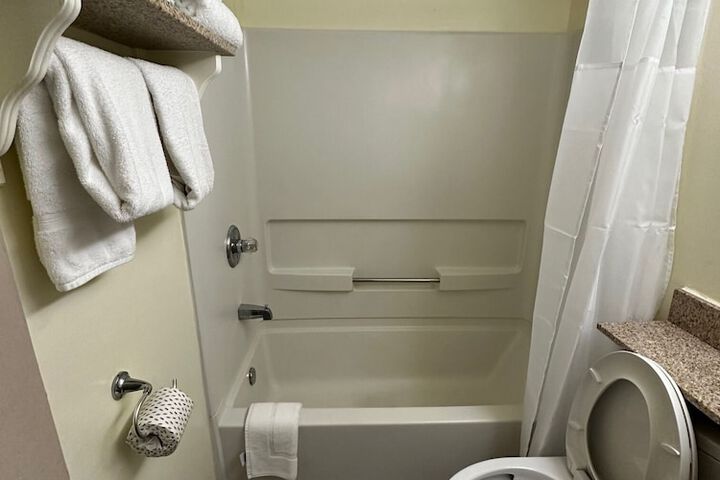 Room 15 of 47