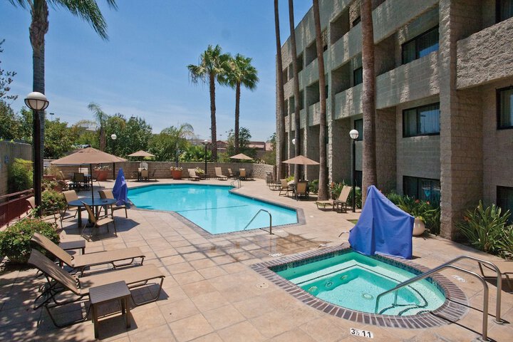 Pool 4 of 63
