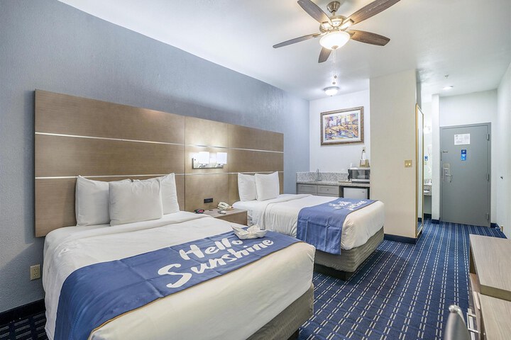 Room 105 of 117