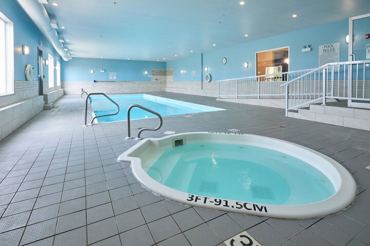 Holiday Inn Express Hotel & Suites SWIFT CURRENT by IHG
