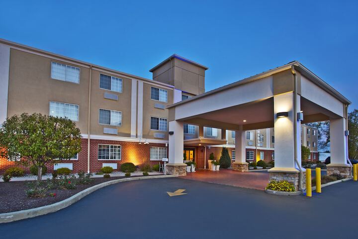 Hotel 2 of 36