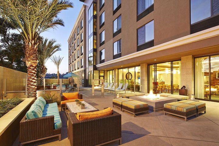 Hotel 2 of 27