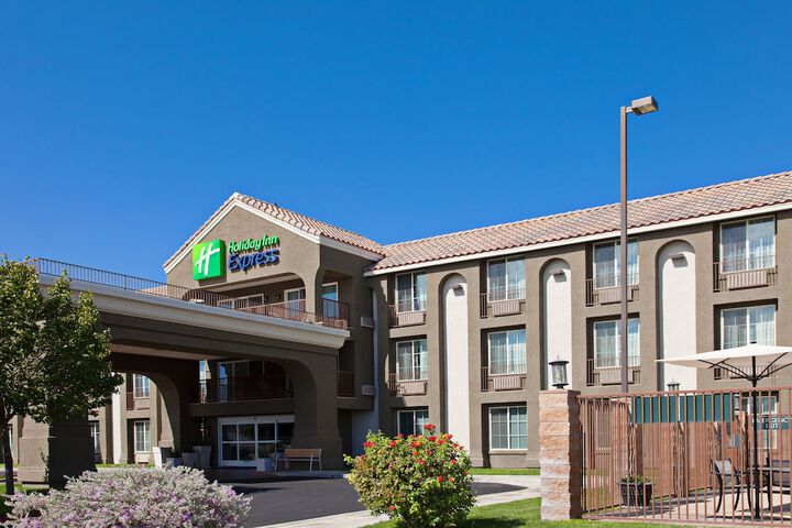 Holiday Inn Express Lancaster by IHG