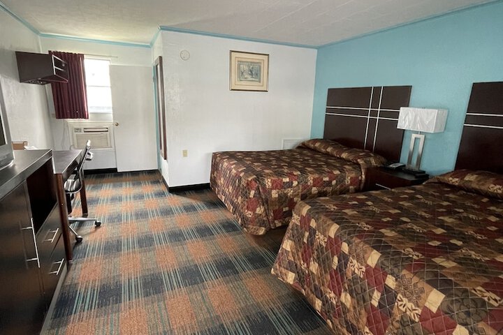 Room 16 of 25