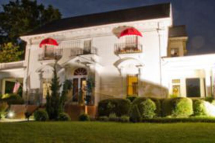 Simply Divine Bed and Breakfast