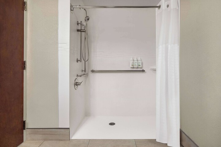 Baymont by Wyndham Georgetown / Lexington North