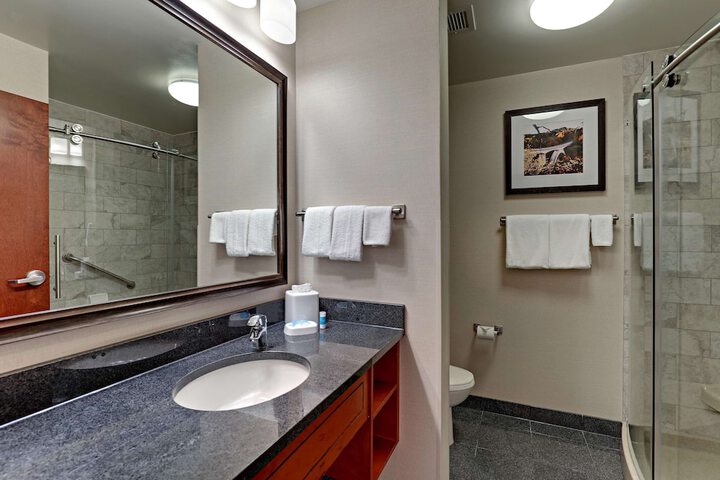 Room 12 of 61