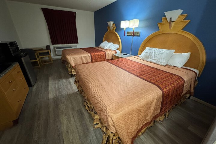 Room 20 of 27