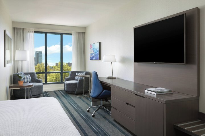 Courtyard by Marriott Boston-Cambridge