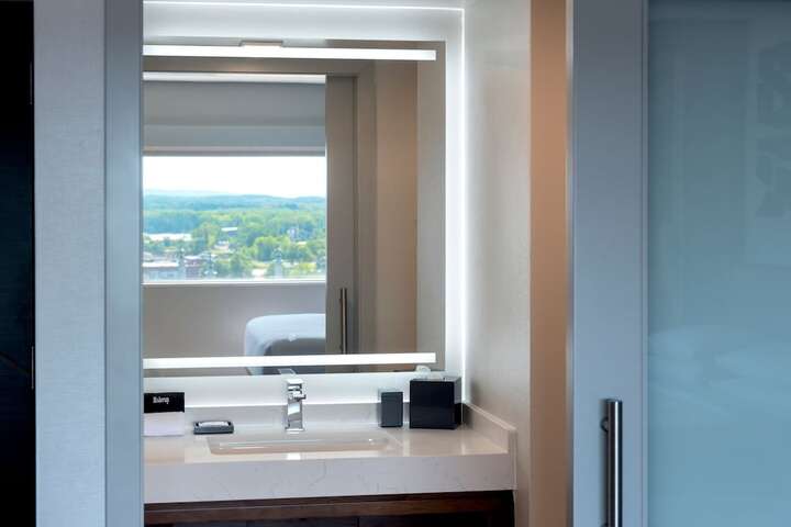 Room 21 of 50