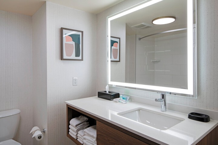 Holiday Inn Hotel & Suites Kamloops by IHG