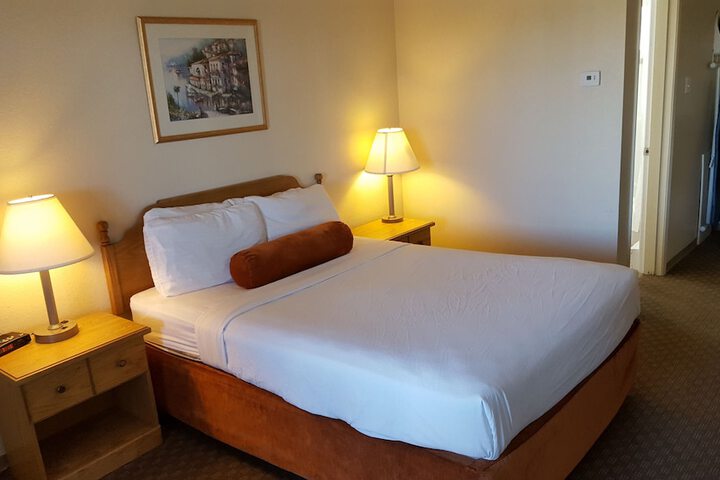 Knights Inn Lethbridge