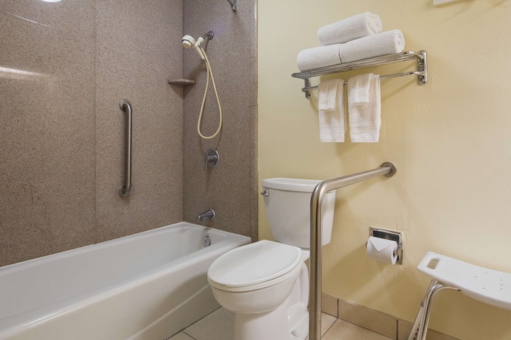 Room 6 of 20