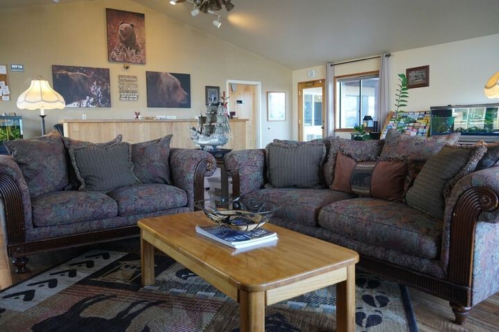 Red Bear Inn