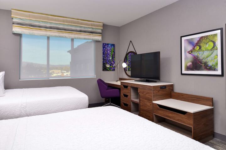 Room 35 of 114
