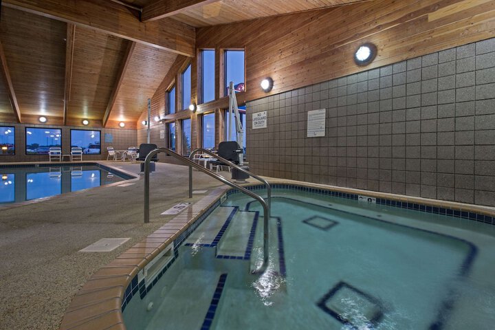 Pool 4 of 50