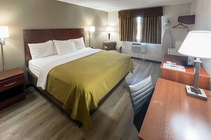 Room 27 of 50