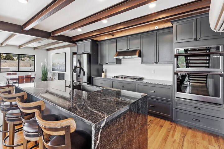 McGregor and Main Luxury Lofts