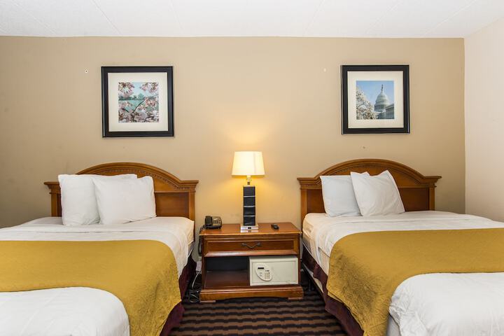 Room 16 of 28