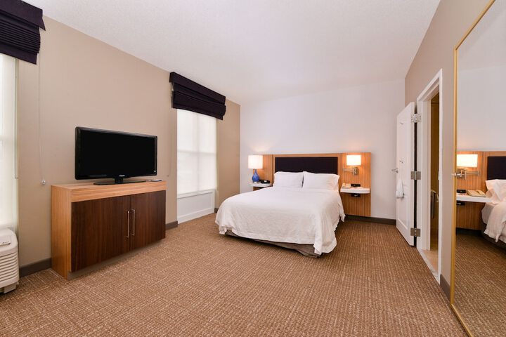 Room 46 of 78