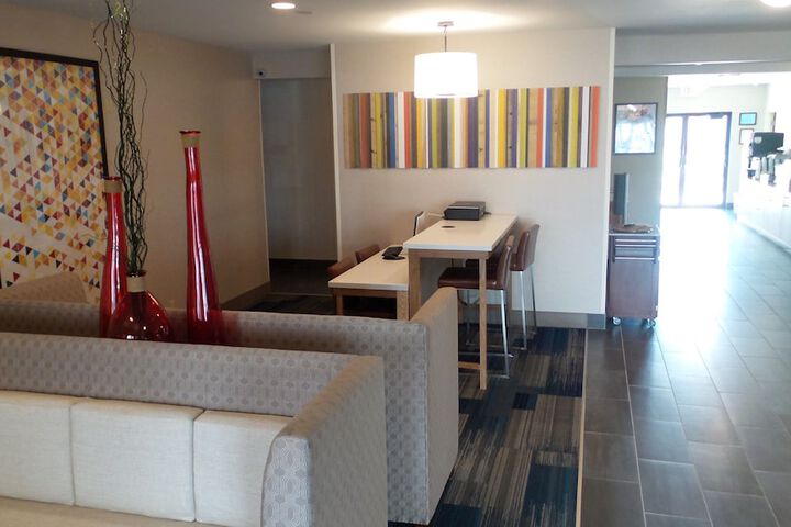 Hotel 2 of 25