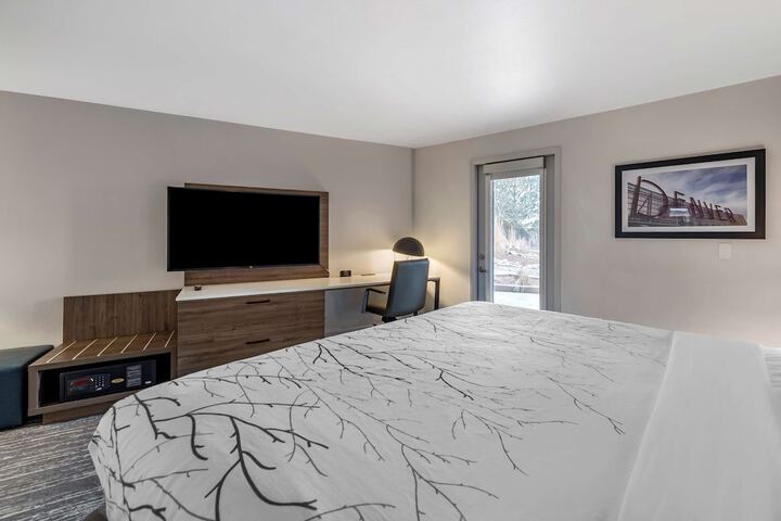 Room 32 of 55