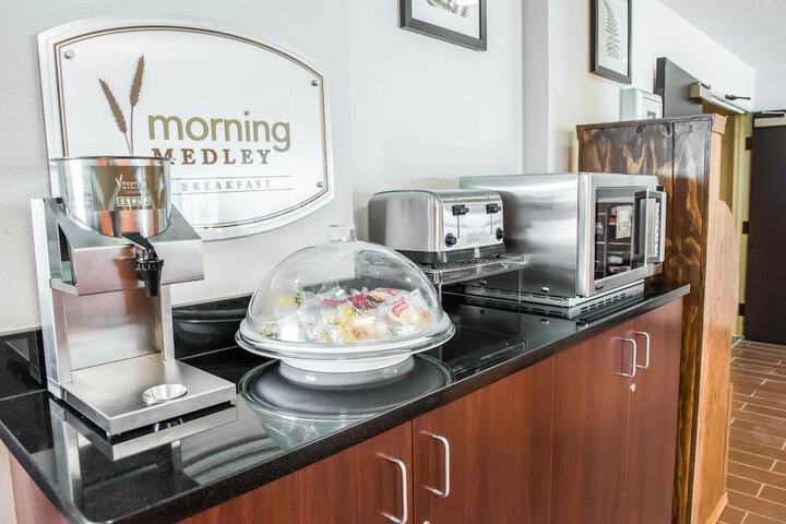 Breakfast/Coffee Service 11 of 16