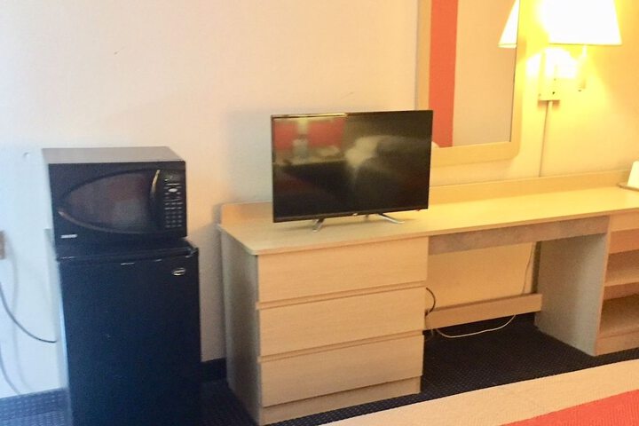 Room 15 of 22