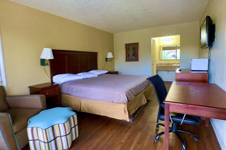 La Vista Inn