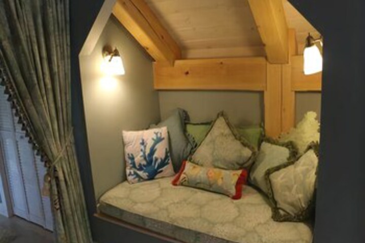 Captains House Home