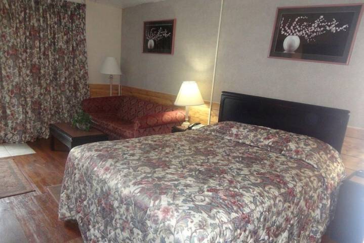Room 12 of 43