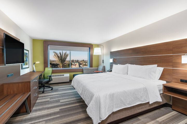 Room 18 of 54