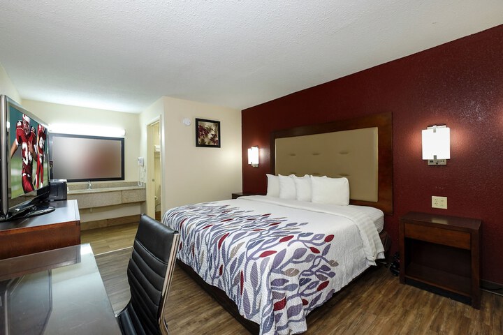Room 13 of 24