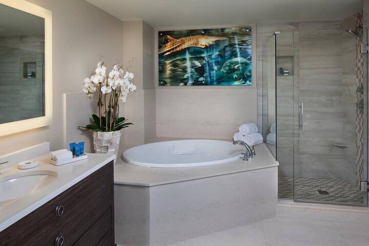 Opal Sands Resort