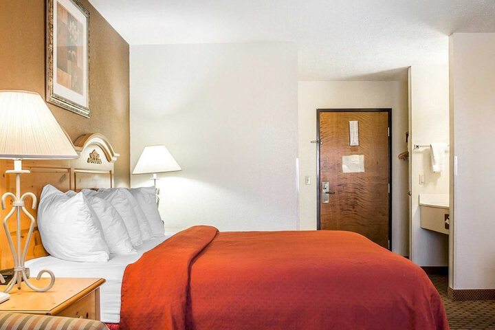 Quality Inn Elyria