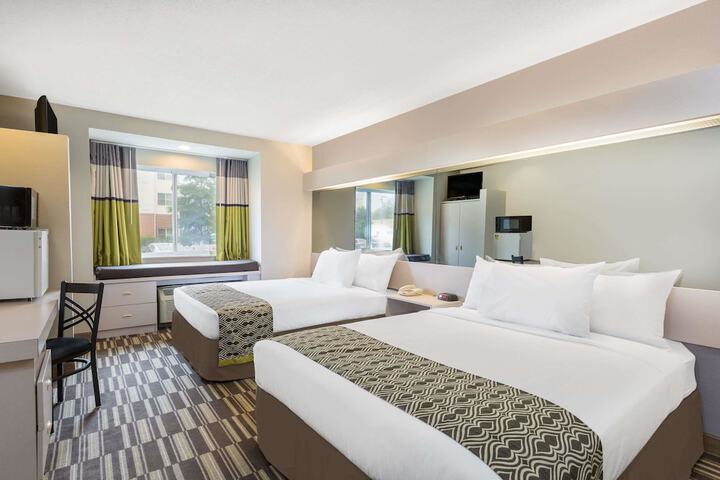 Room 15 of 27