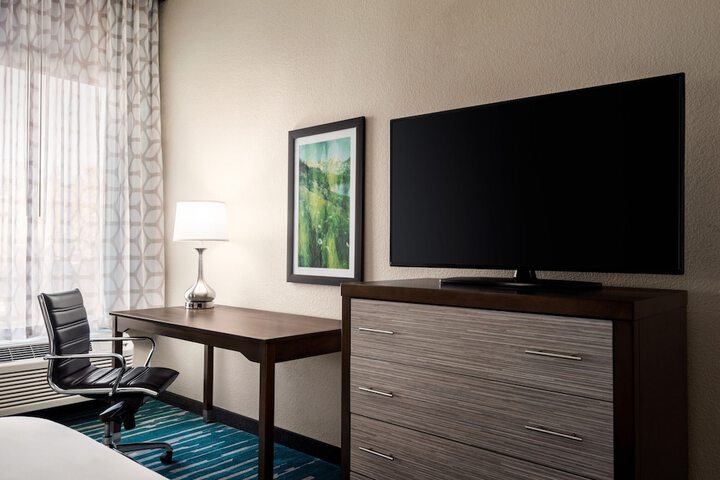 La Quinta Inn & Suites by Wyndham Clovis CA