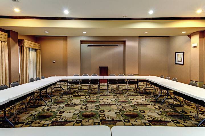 Comfort Suites Waxahachie - Dallas